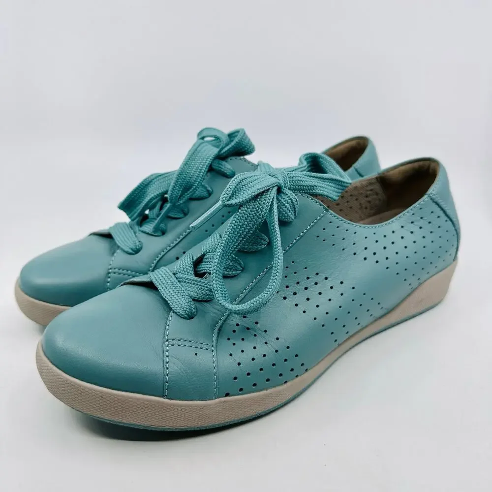 Dansko orli perforated